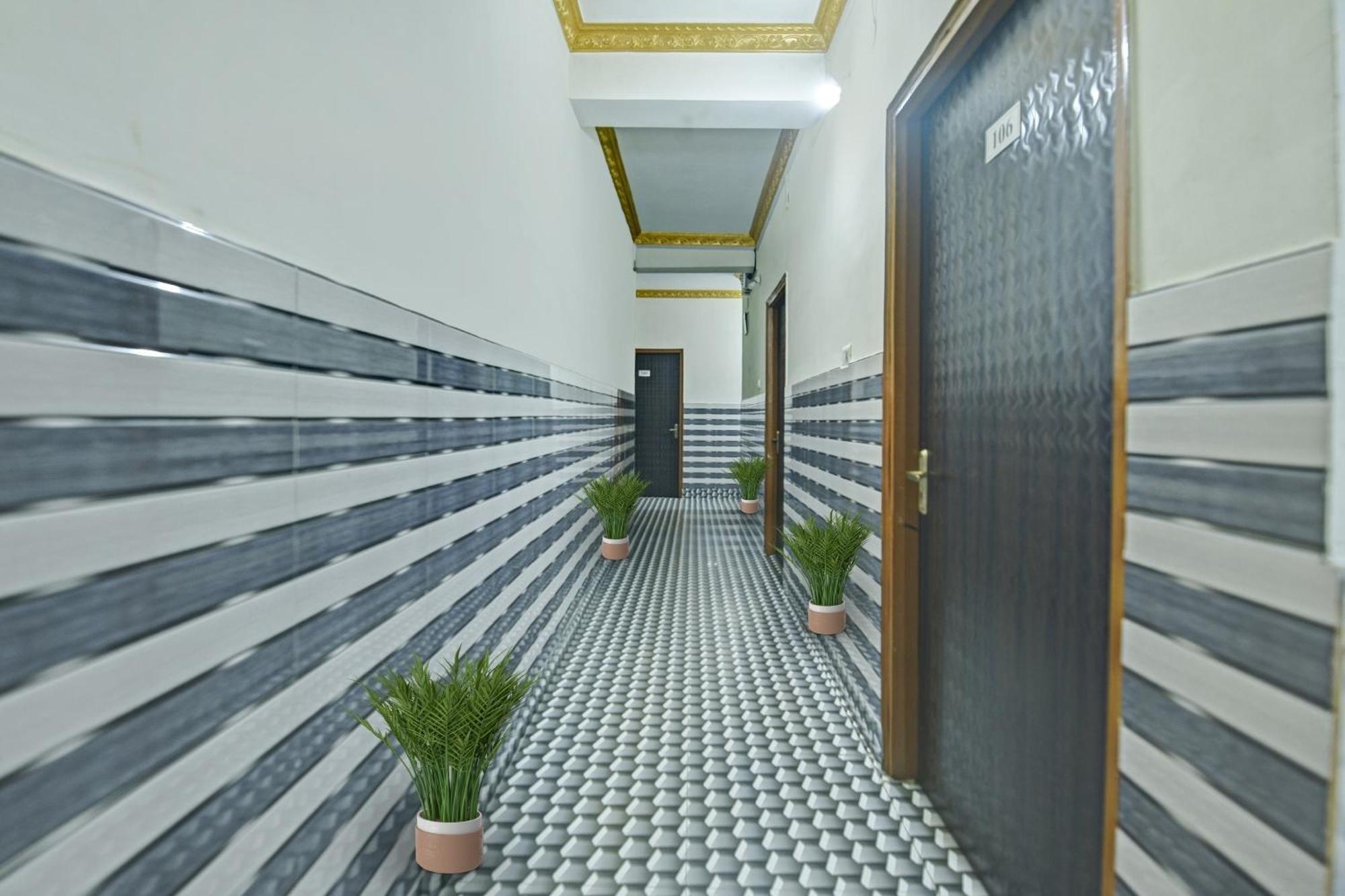 Hotel O Jagat Palace Ранчи Екстериор снимка